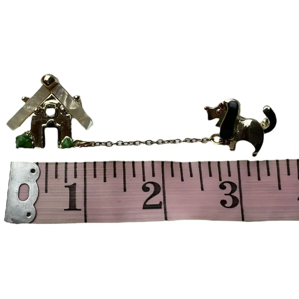 Vintage Dog House & Dog on Chain Collectible Dangle Lapel Pin‎ Brooch